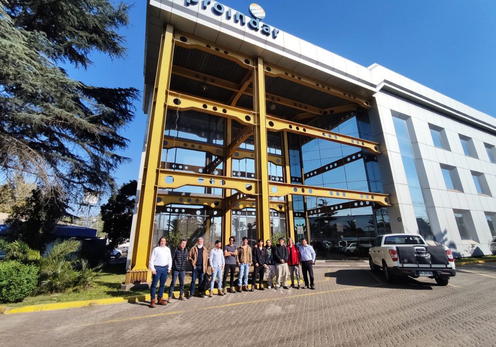 Proindar recibe a estudiantes de la USACH para fomentar diseño de nuevos productos en base a grating